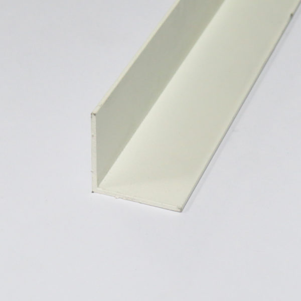 Гладкий равносторонний алюминиевый уголок с порошковой окраской АД31Т5 и 6063Т5
